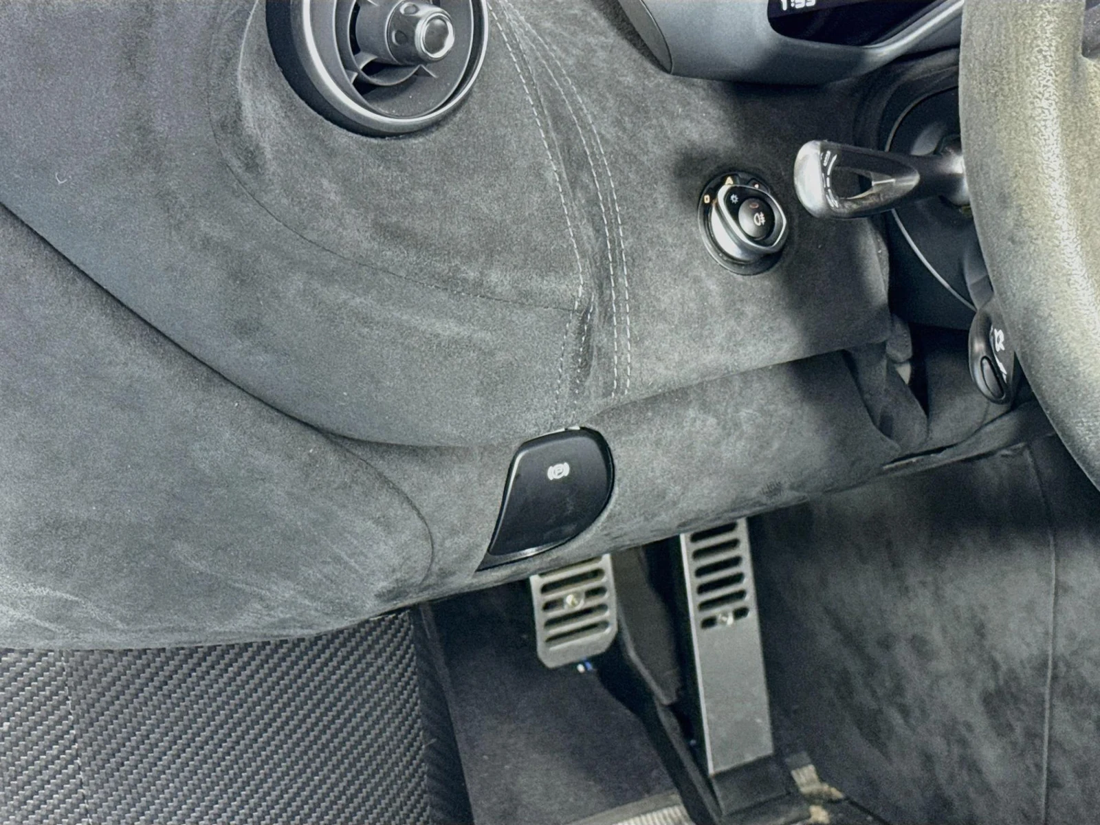2020 McLaren 620R, 4/30