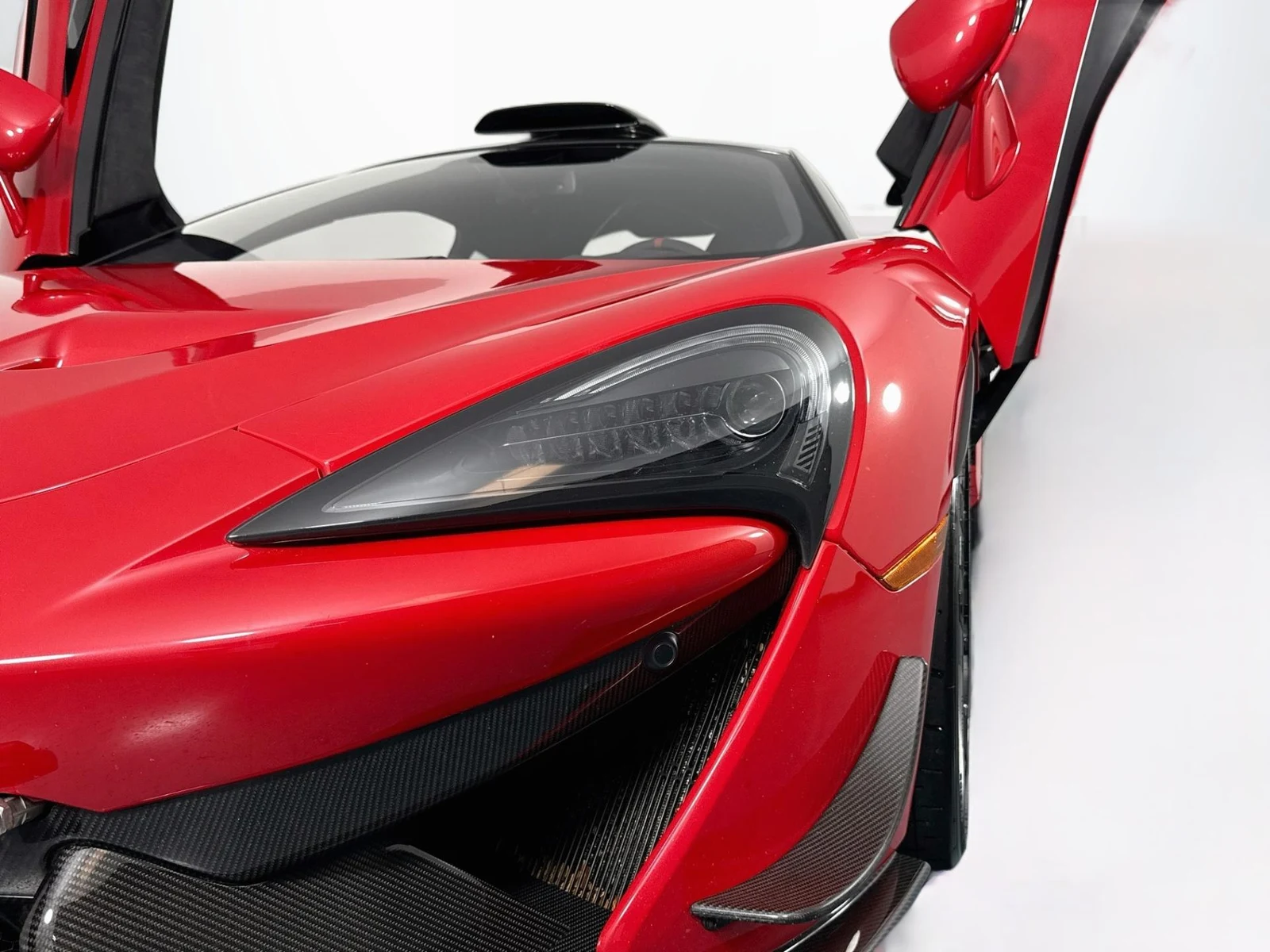 2020 McLaren 620R, 16/30