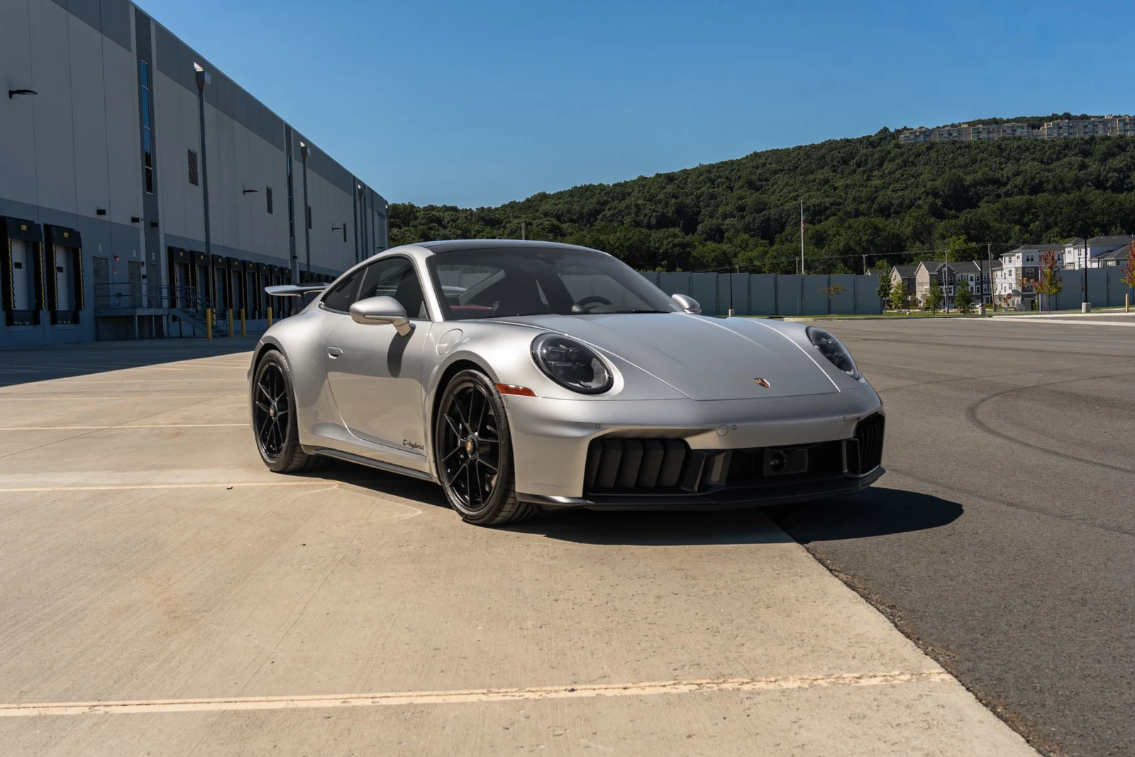 2026 Porsche 911 (992.2) Carrera 4 GTS, 2/30