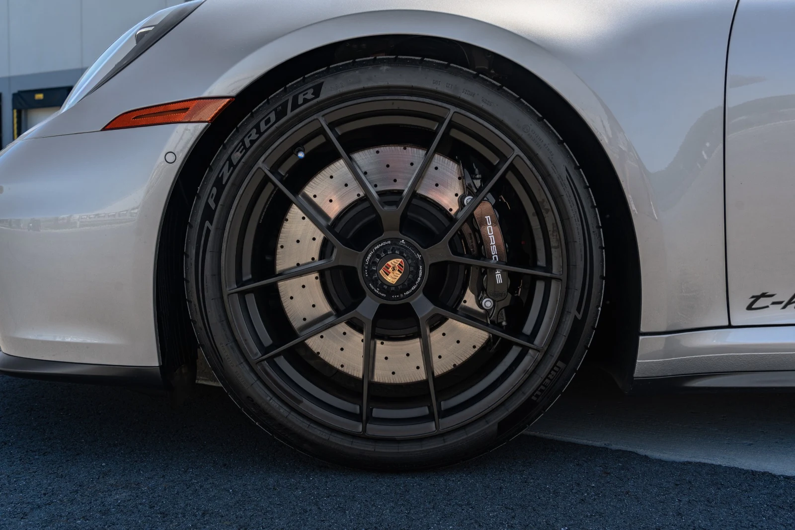 2026 Porsche 911 (992.2) Carrera 4 GTS, 6/30