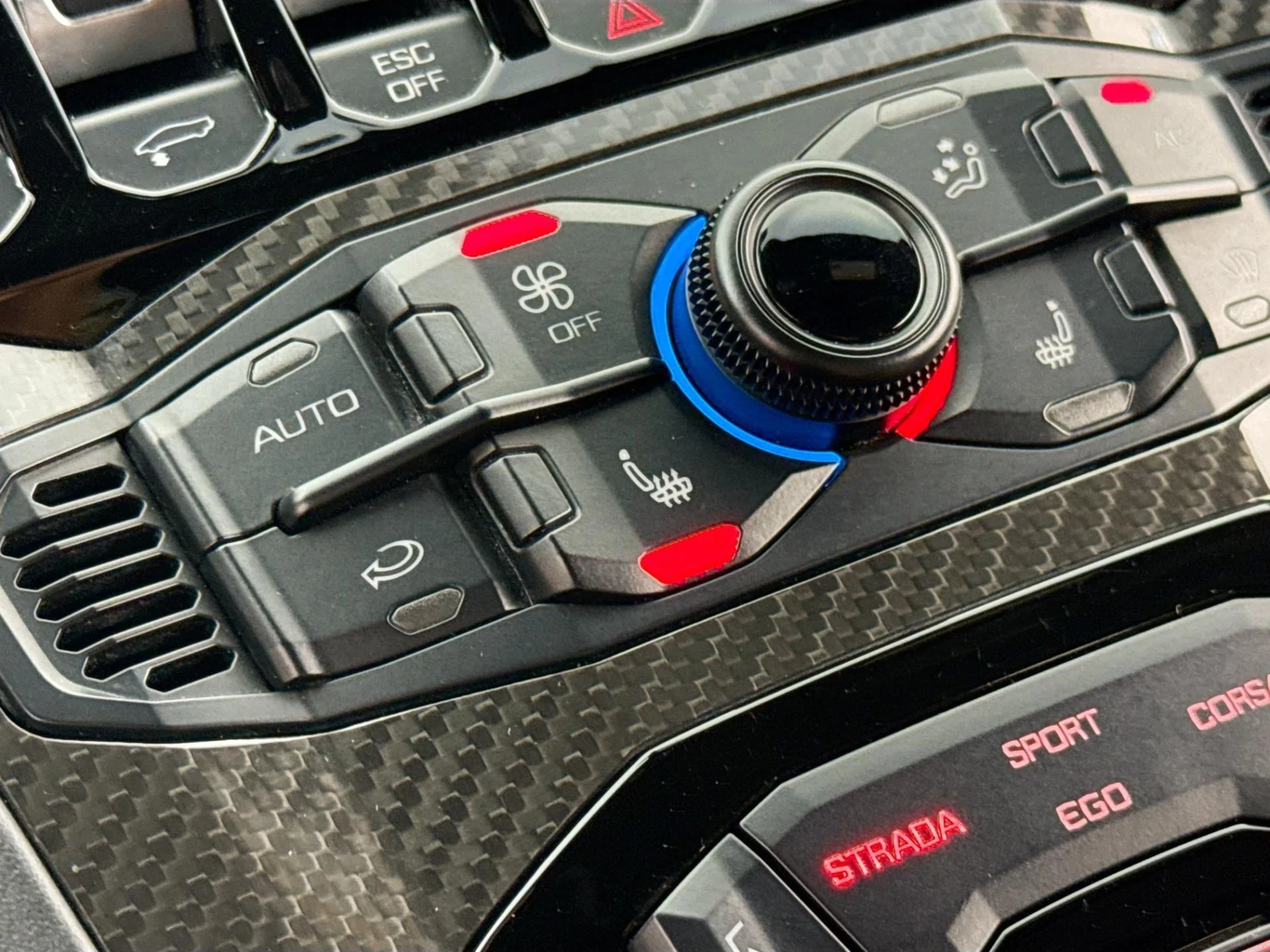 2020 Lamborghini Aventador SVJ Roadster, 10/30