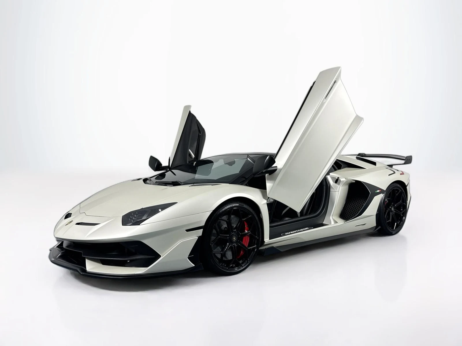 2020 Lamborghini Aventador SVJ Roadster, 27/30