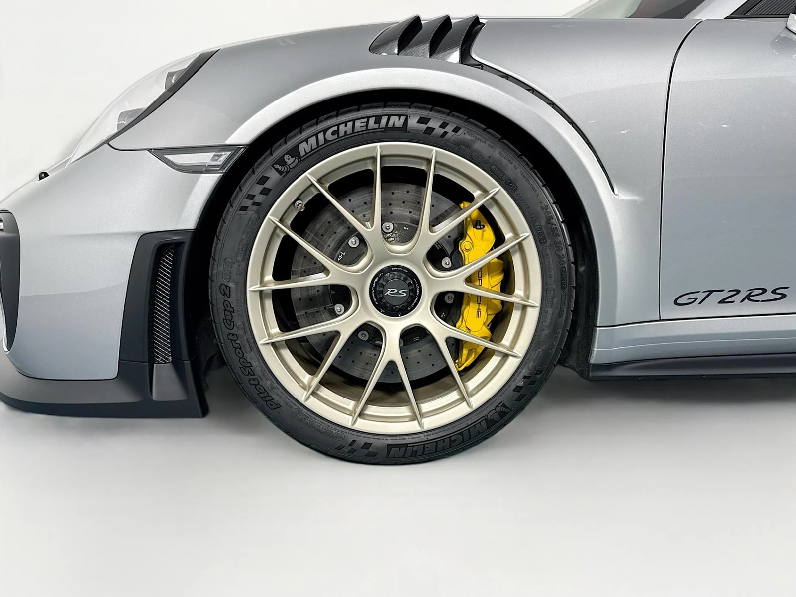 2018 Porsche 911 (991.2) GT2 RS, 18/30