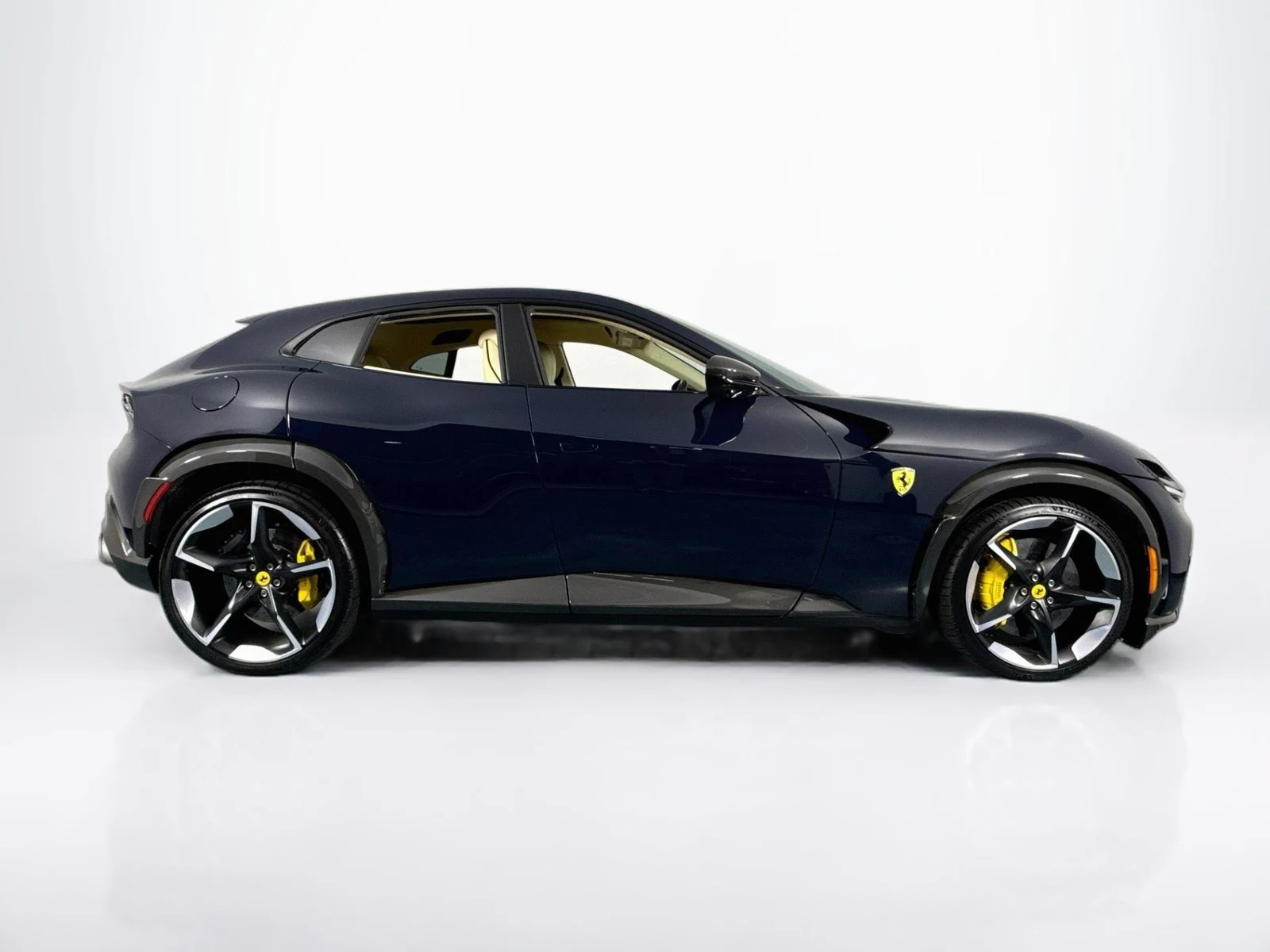 2024 Ferrari Purosangue, 2/30