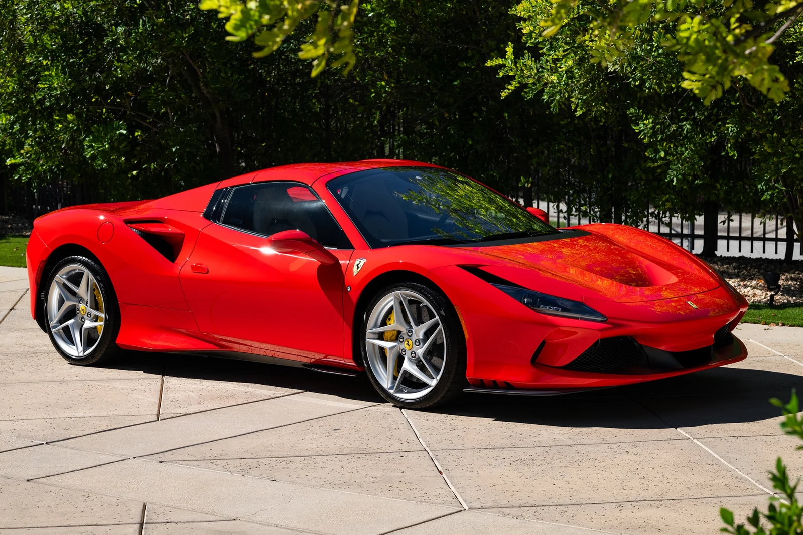 Ferrari F8 Spider | iLusso Palm Beach