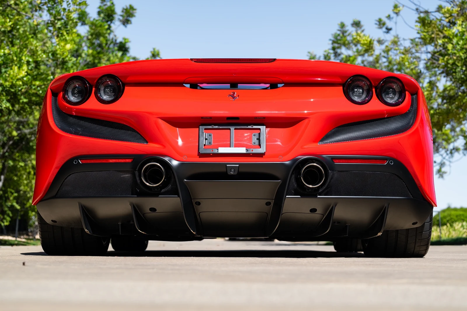 2022 Ferrari F8 Spider, 10/30