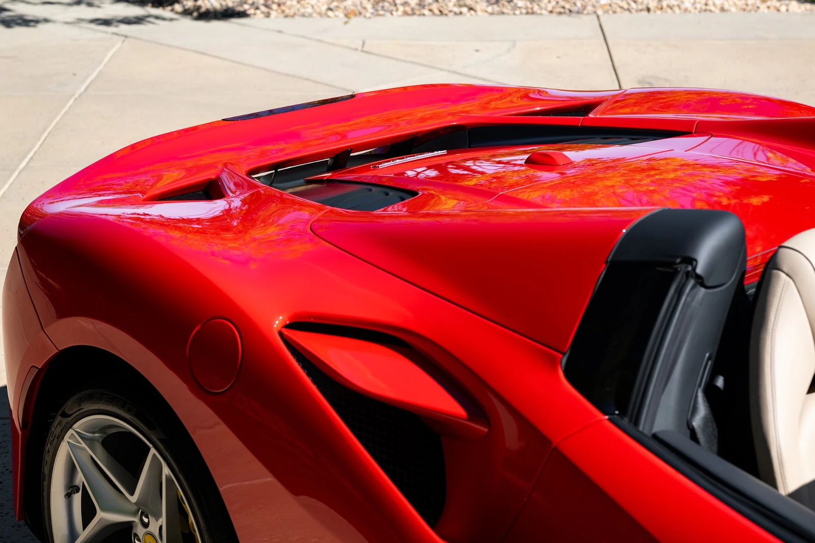 2022 Ferrari F8 Spider, 20/30