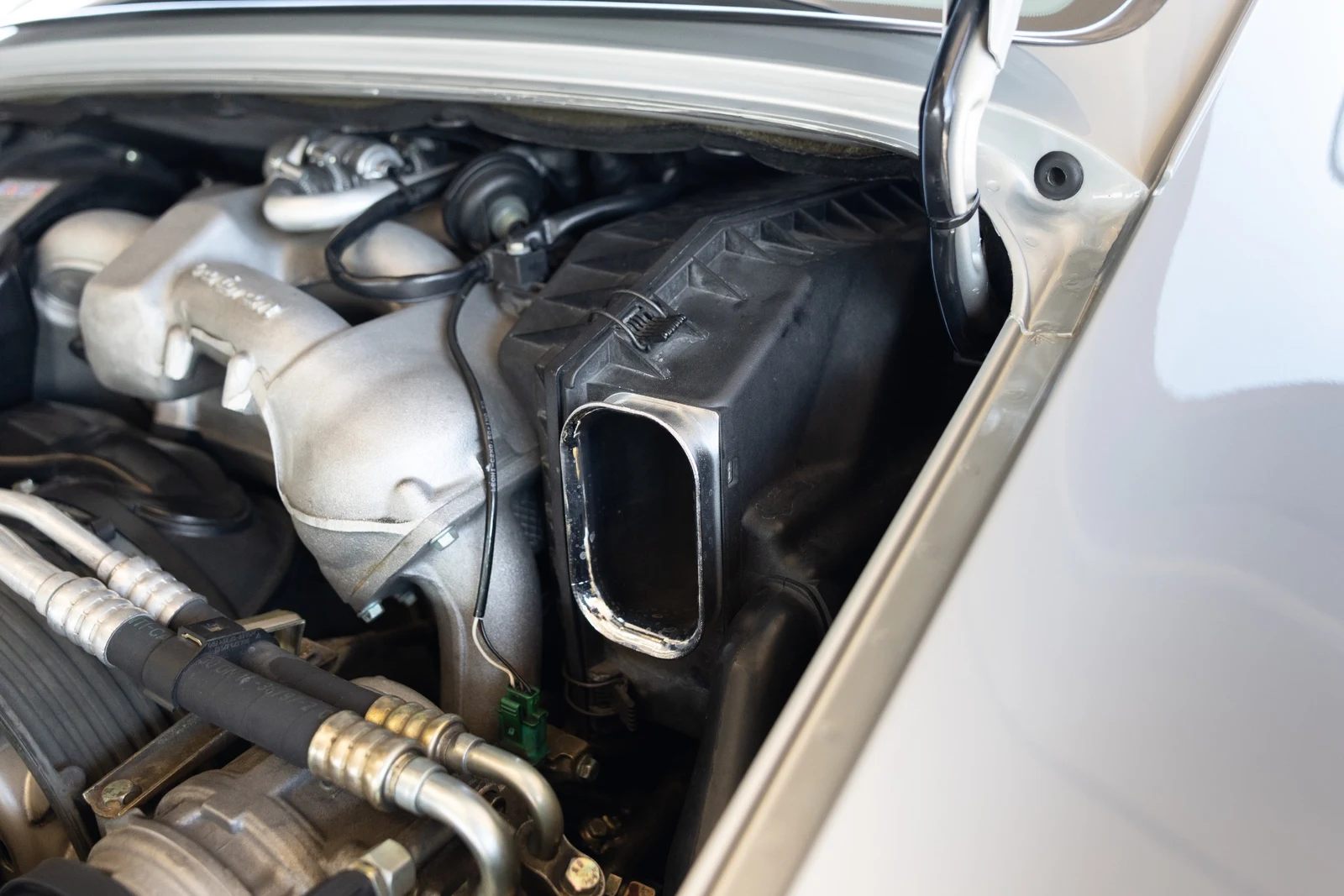1998 Porsche 911 (993) Carrera S, 30/30
