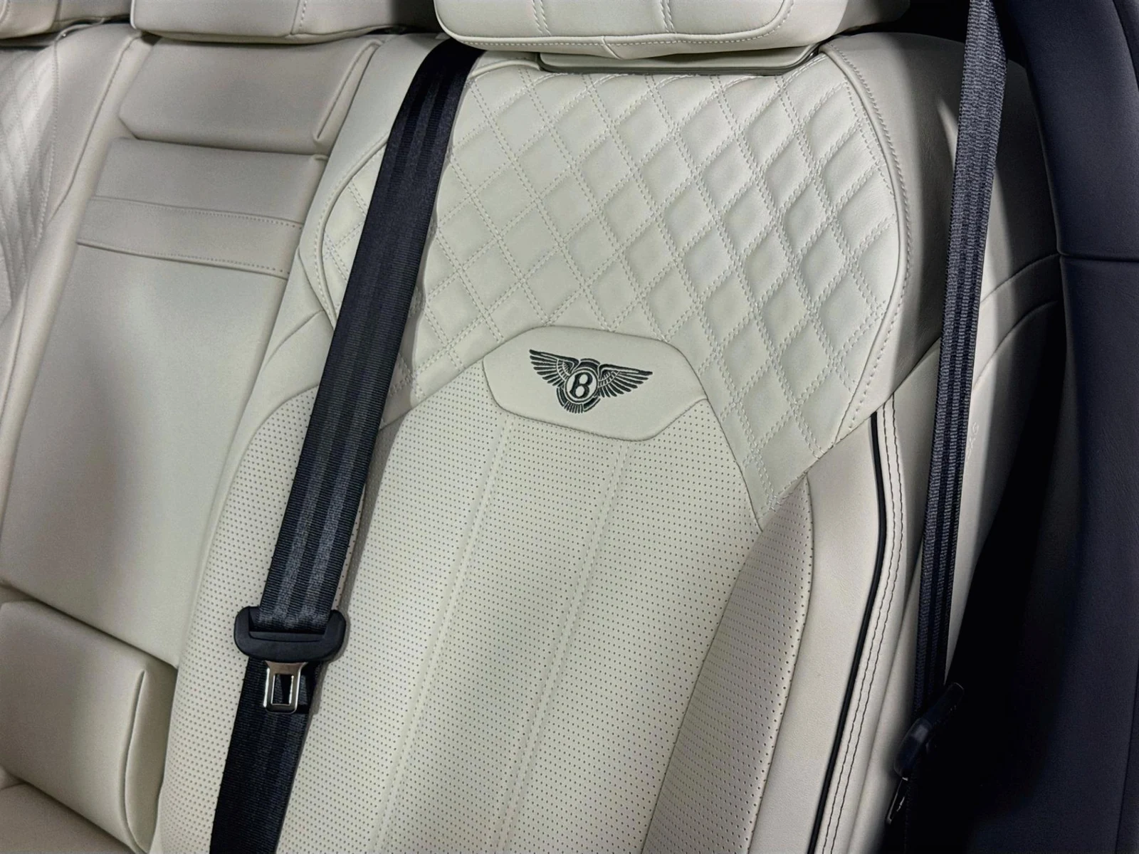 2023 Bentley Bentayga S V8, 29/30