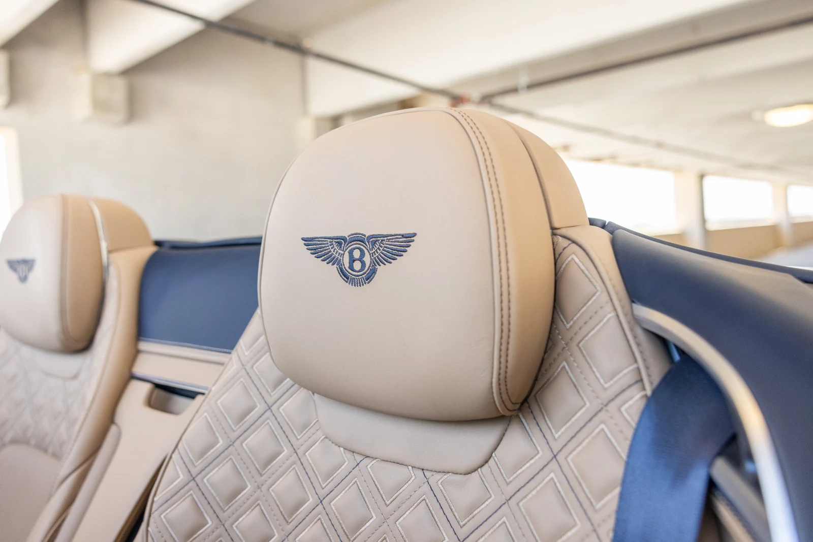 2020 Bentley Continental GTC V8, 25/30