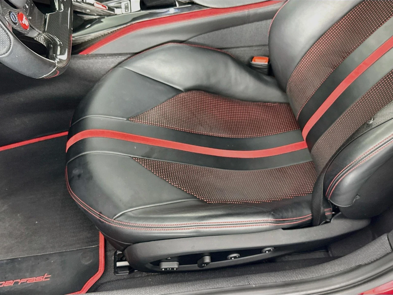 2020 Ferrari 812 Superfast, 8/30