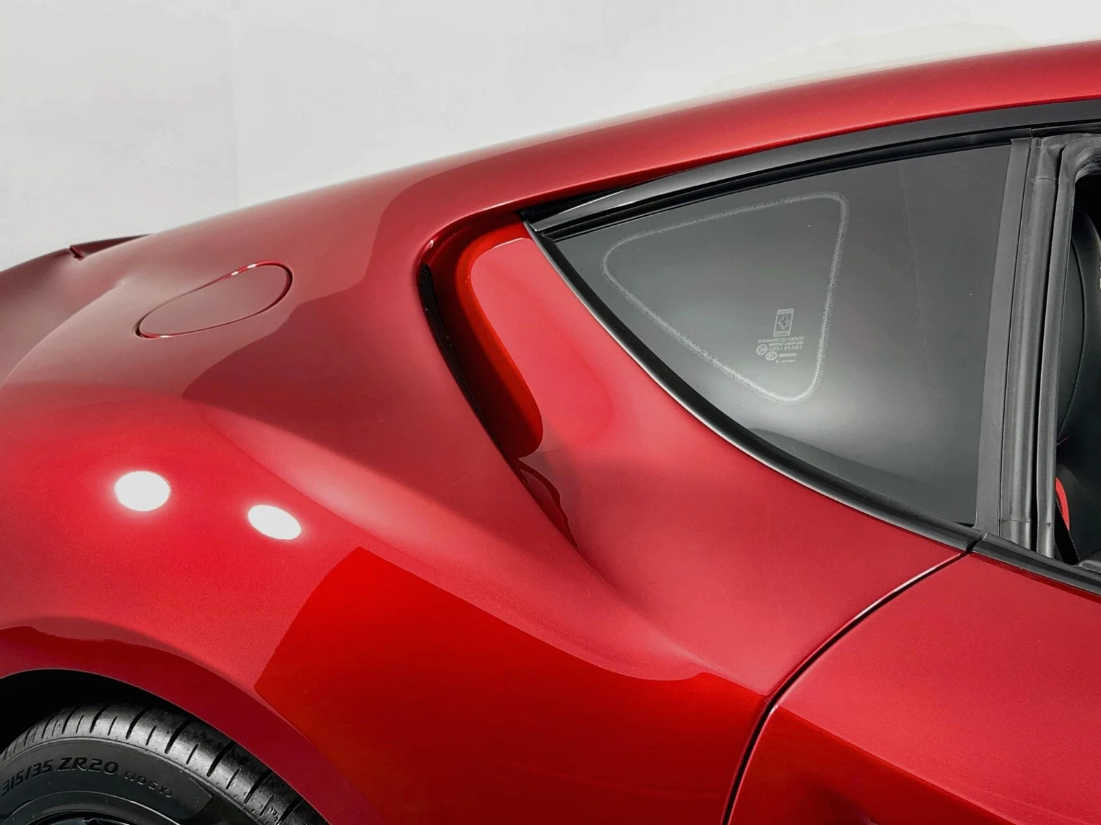 2020 Ferrari 812 Superfast, 24/30