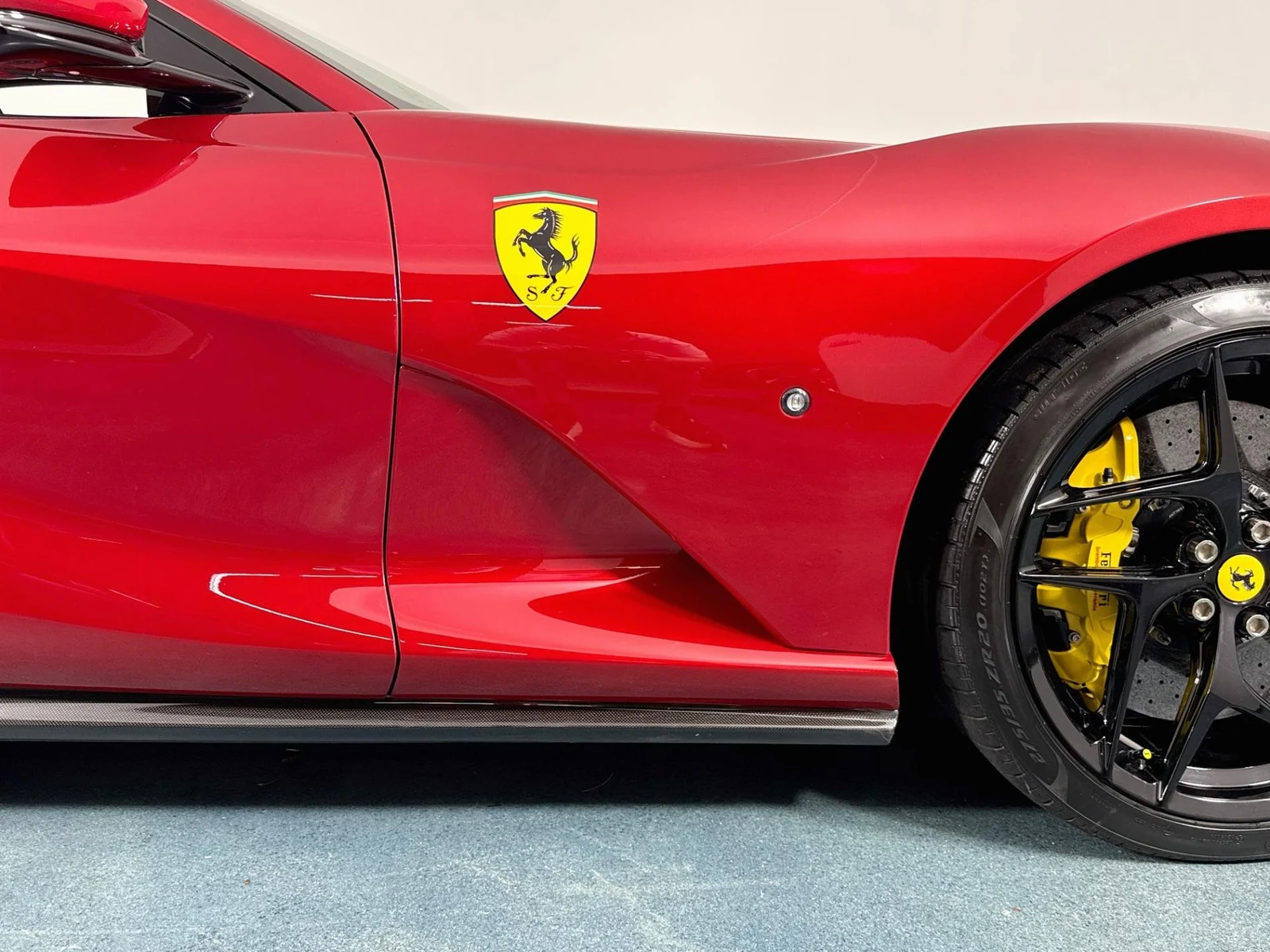 2020 Ferrari 812 Superfast, 25/30