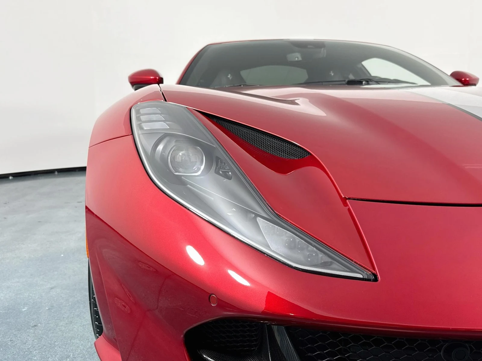 2020 Ferrari 812 Superfast, 26/30