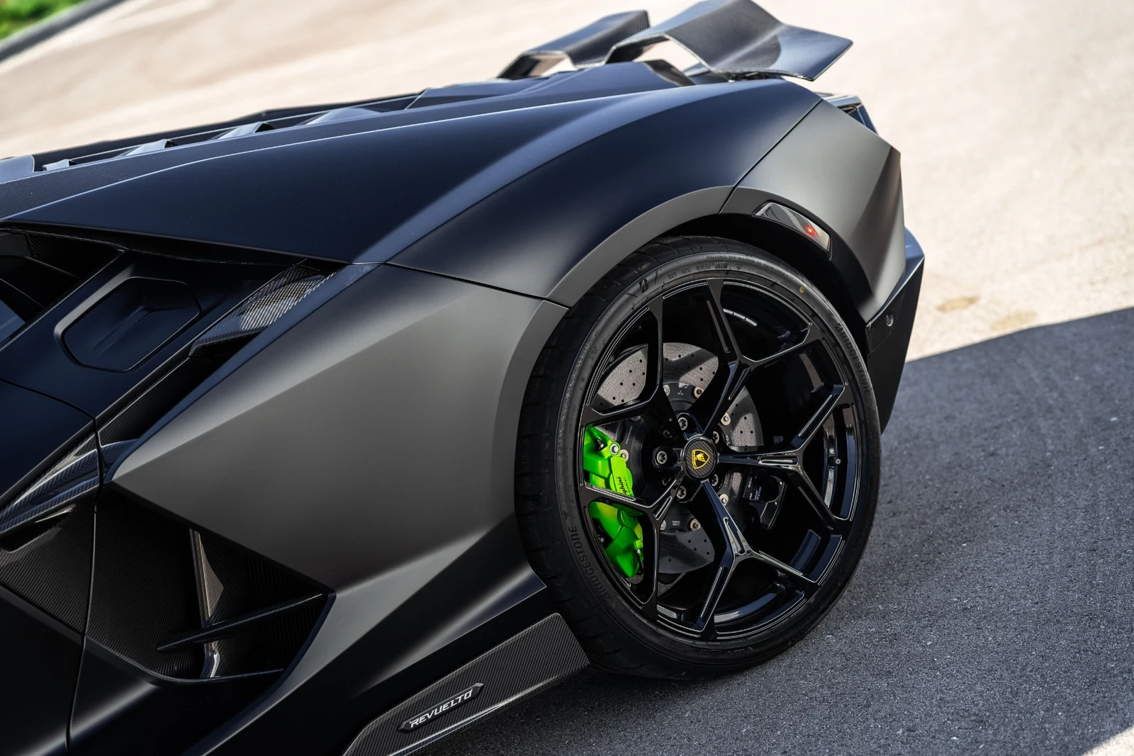 2025 Lamborghini Revuelto, 8/30