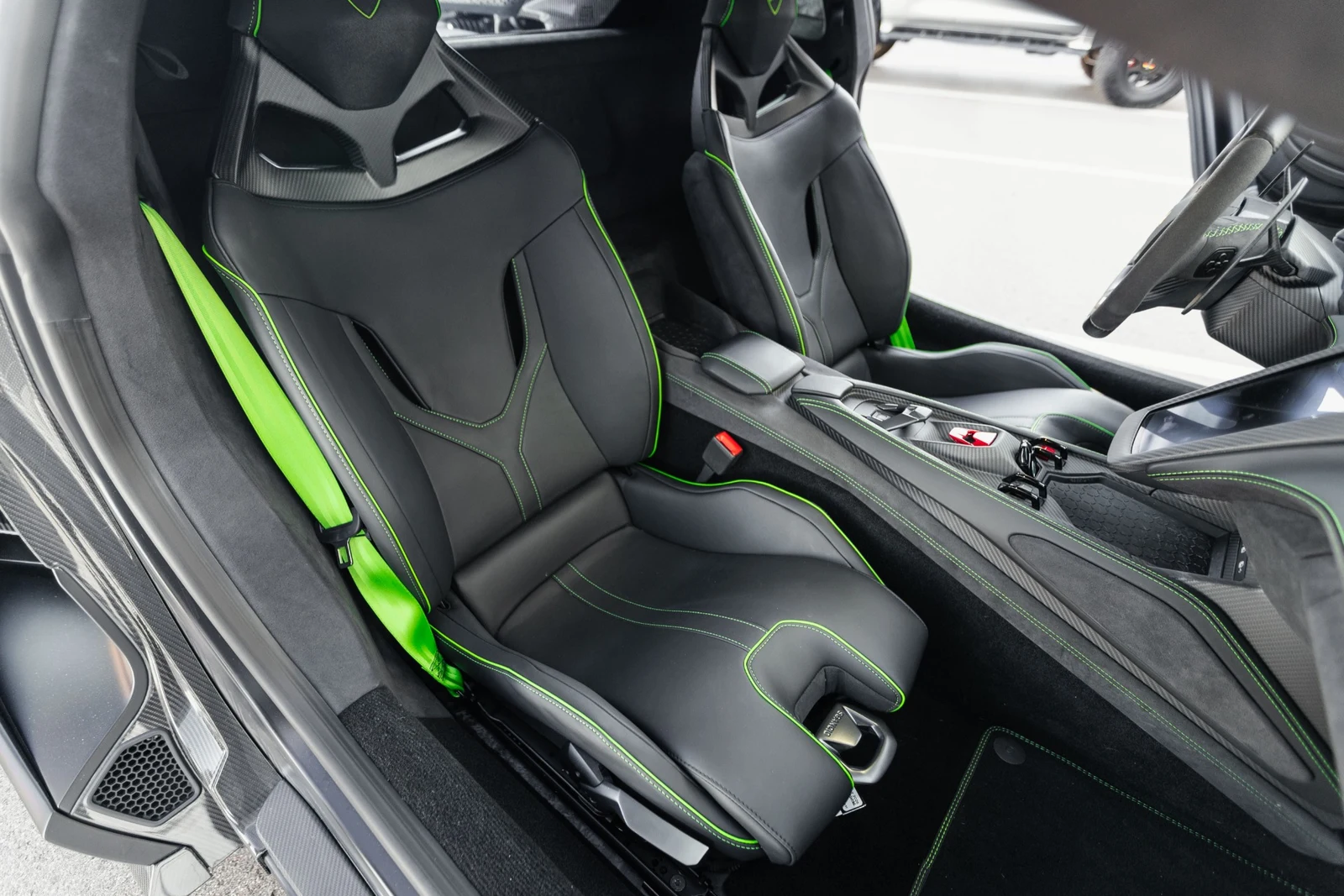 2025 Lamborghini Revuelto, 21/30