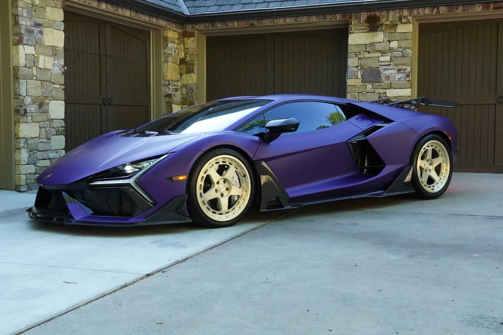 2024 Lamborghini Revuelto, 2/30
