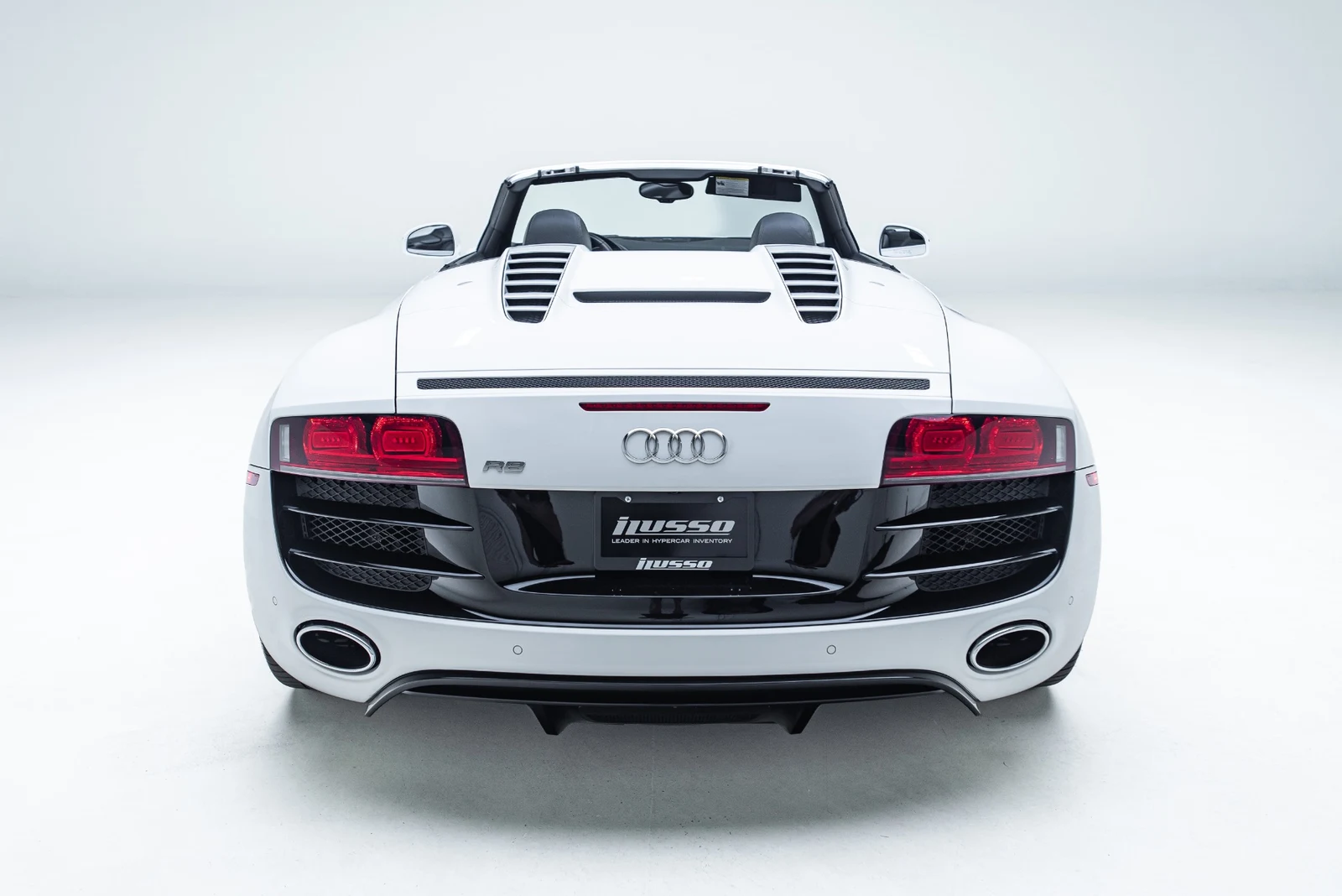 2012 Audi R8 5.2 quattro Spyder (Type 42), 2/30