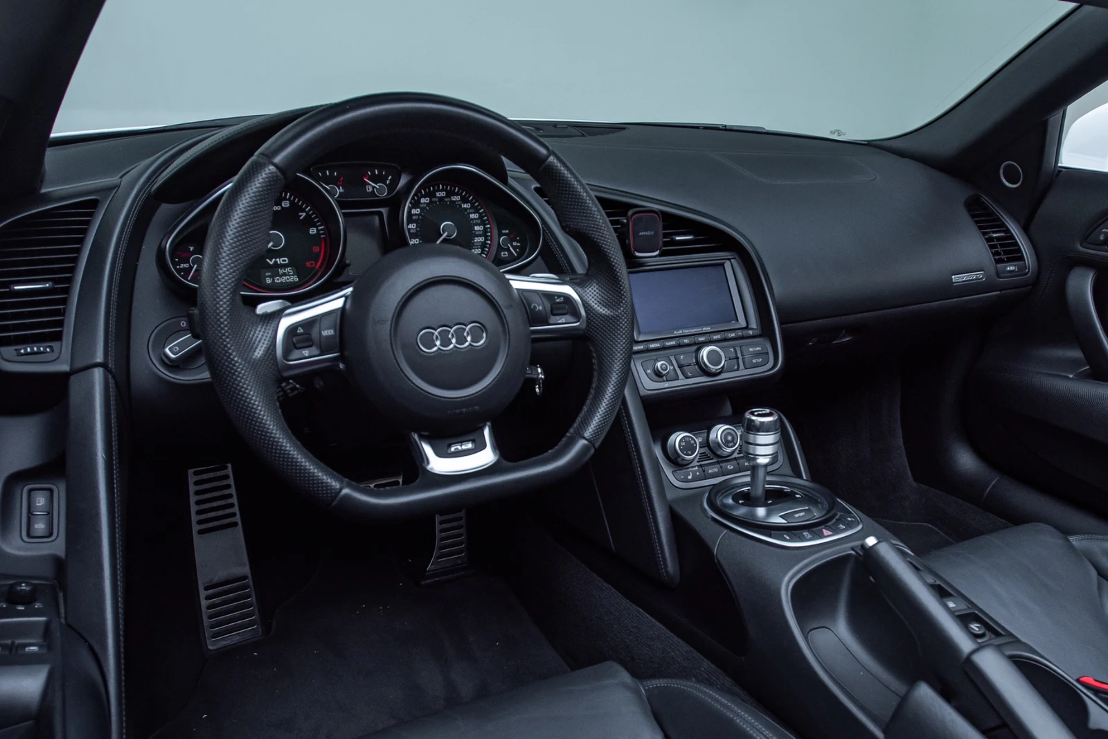 2012 Audi R8 5.2 quattro Spyder (Type 42), 8/30