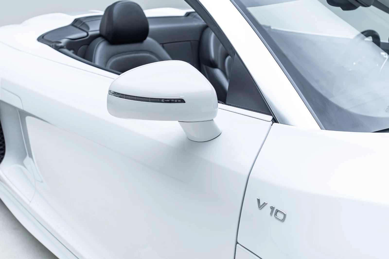 2012 Audi R8 5.2 quattro Spyder (Type 42), 20/30