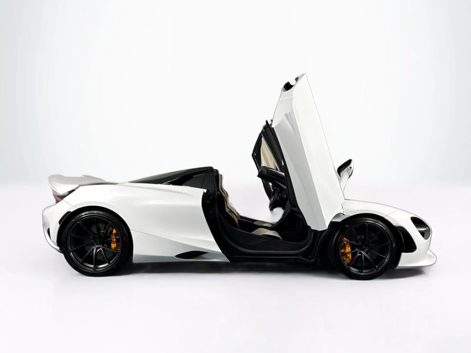 2024 McLaren 750S Spider, 24/30