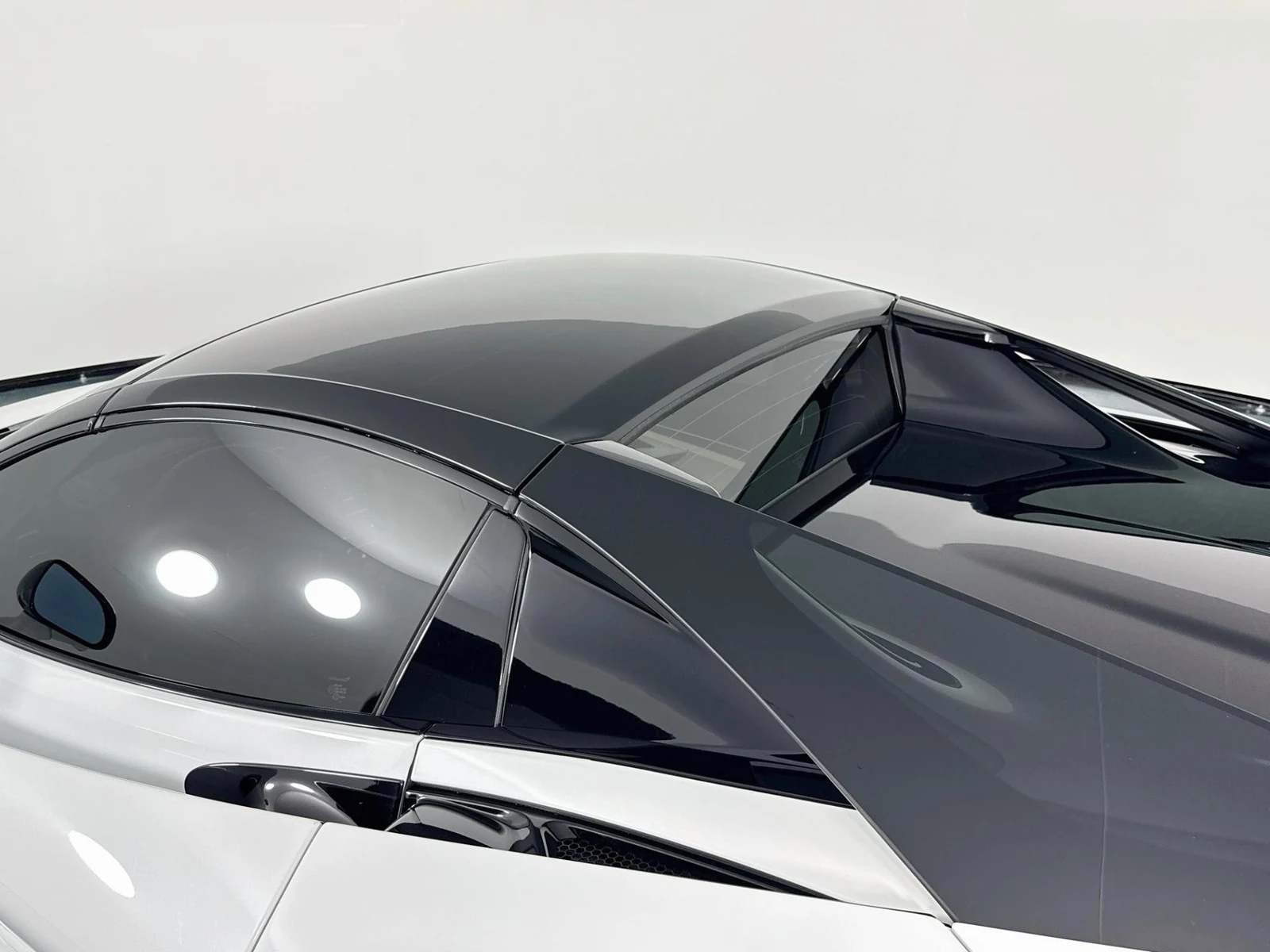 2024 McLaren 750S Spider, 29/30