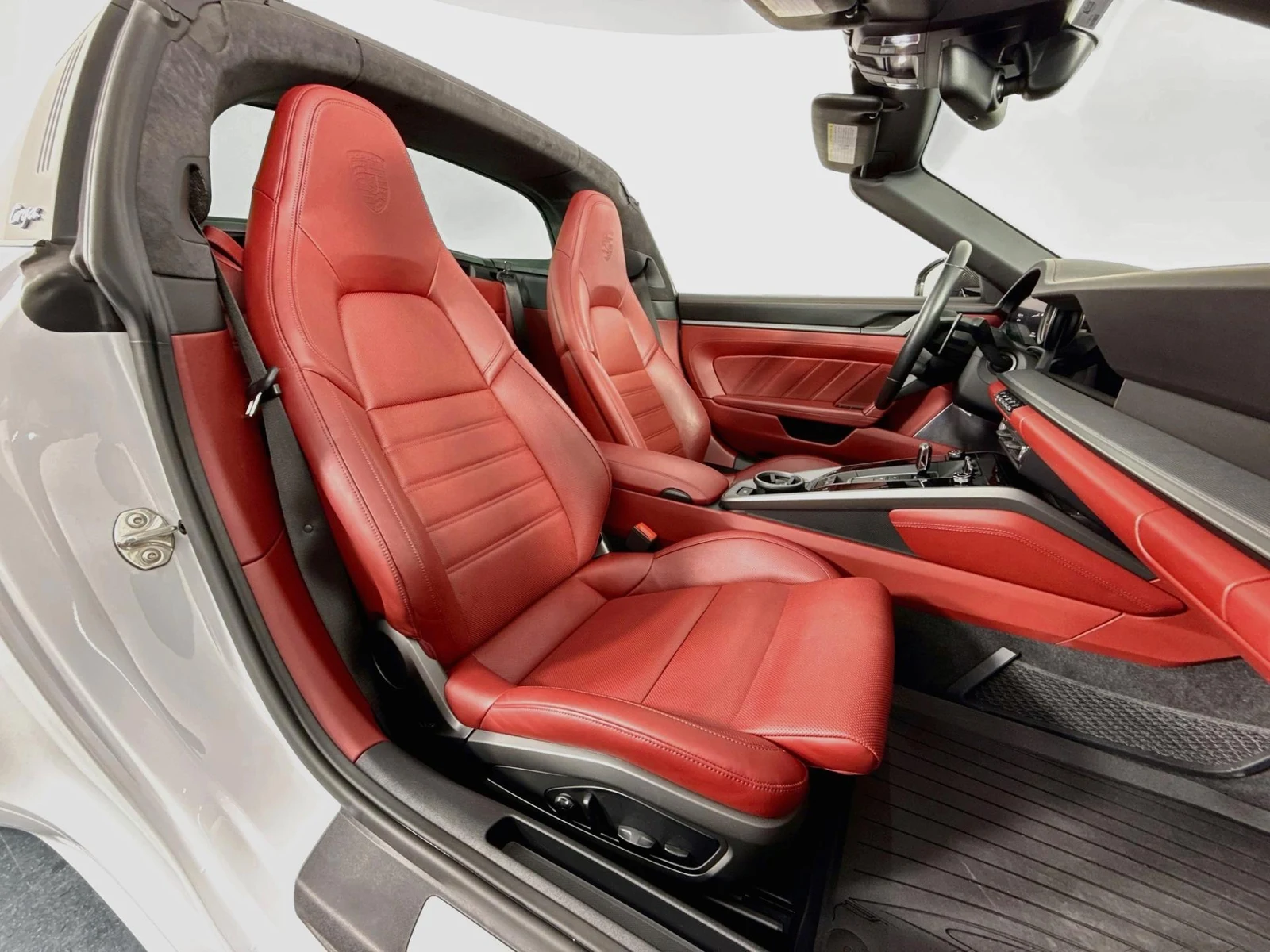 2021 Porsche 911 (992.1) Targa 4S, 11/30
