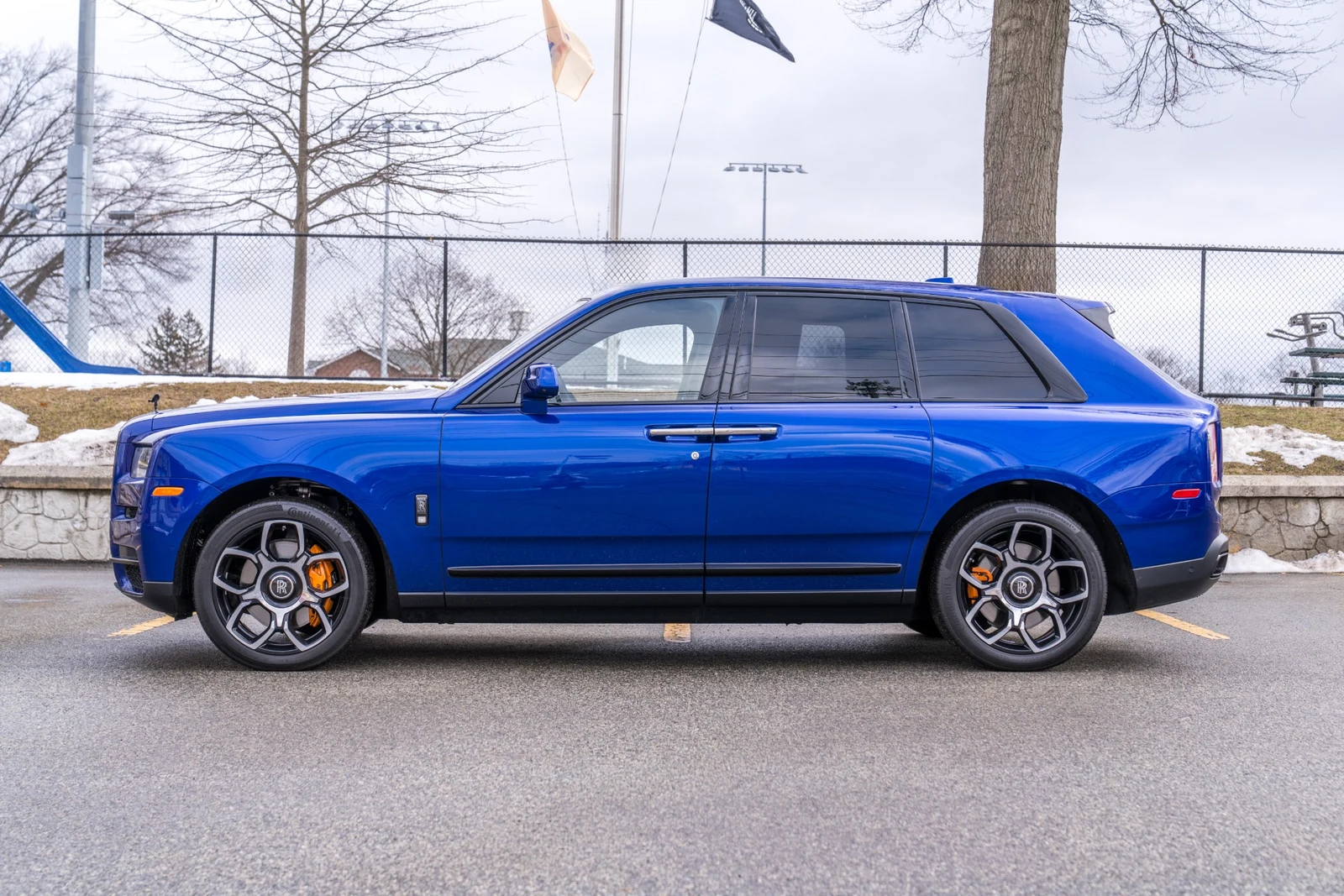 2023 Rolls-Royce Cullinan Black Badge, 2/30