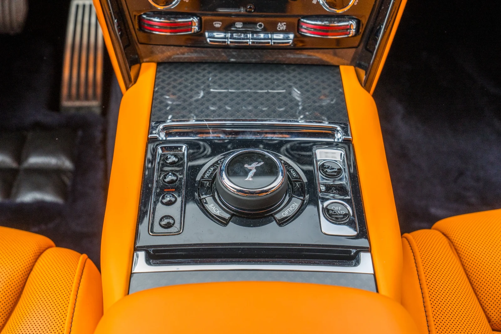 2023 Rolls-Royce Cullinan Black Badge, 21/30