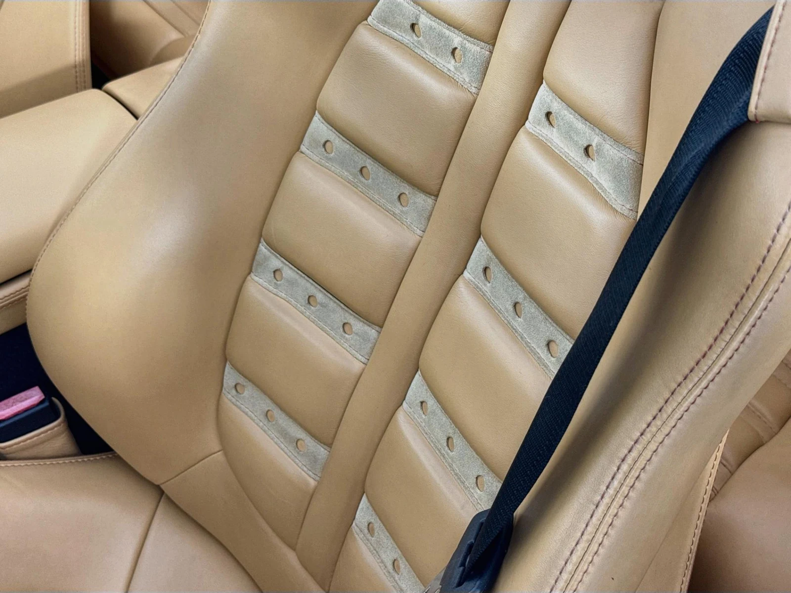 2010 Ferrari California, 8/30