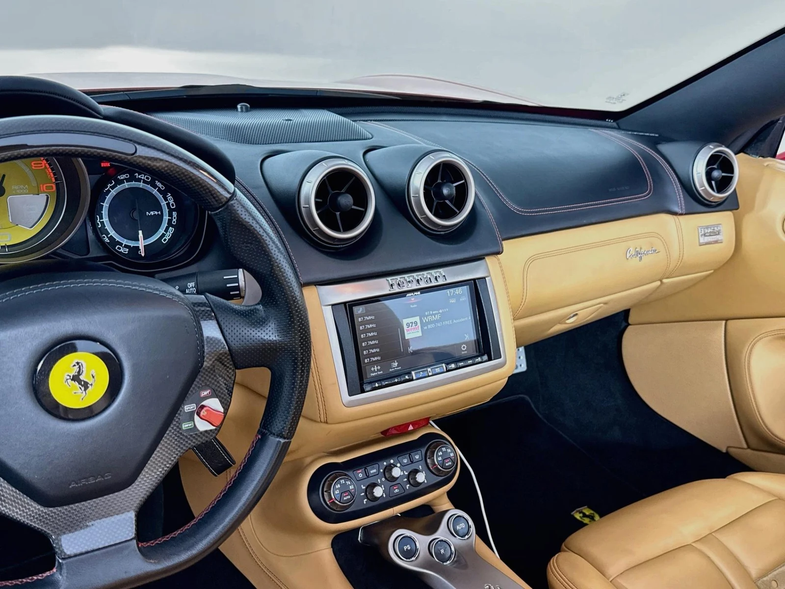 2010 Ferrari California, 10/30