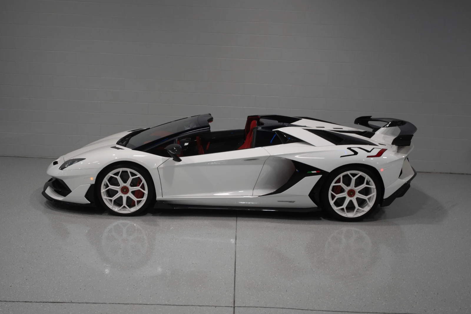2020 Lamborghini Aventador SVJ, 16/30