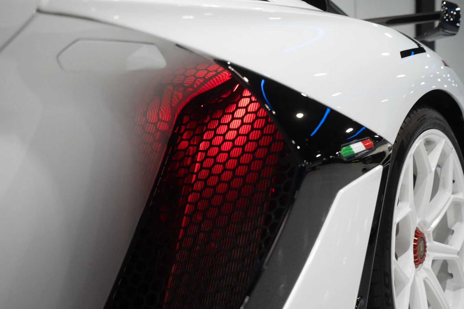 2020 Lamborghini Aventador SVJ, 17/30