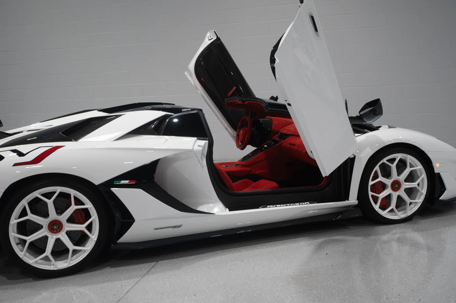 2020 Lamborghini Aventador SVJ, 22/30