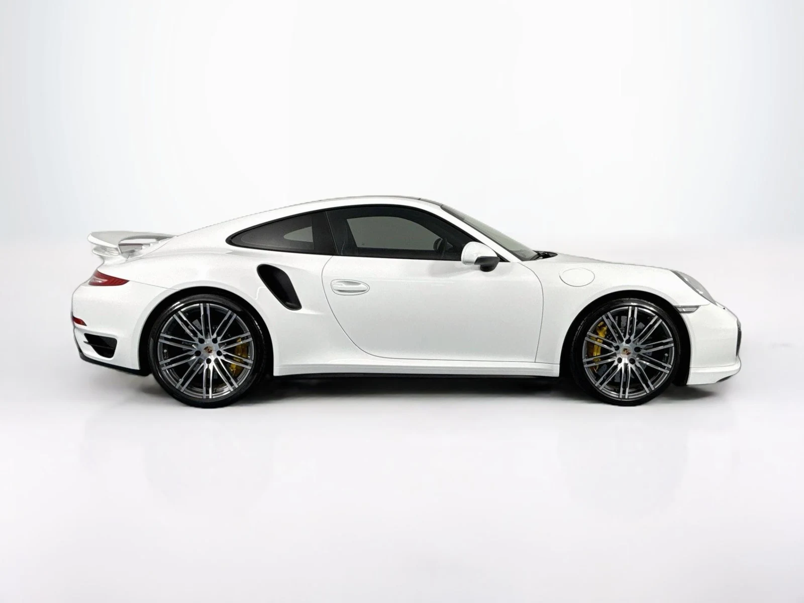 2014 Porsche 911 (991.1) Turbo S, 24/30