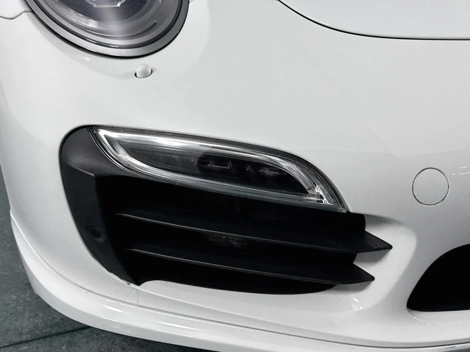 2014 Porsche 911 (991.1) Turbo S, 25/30