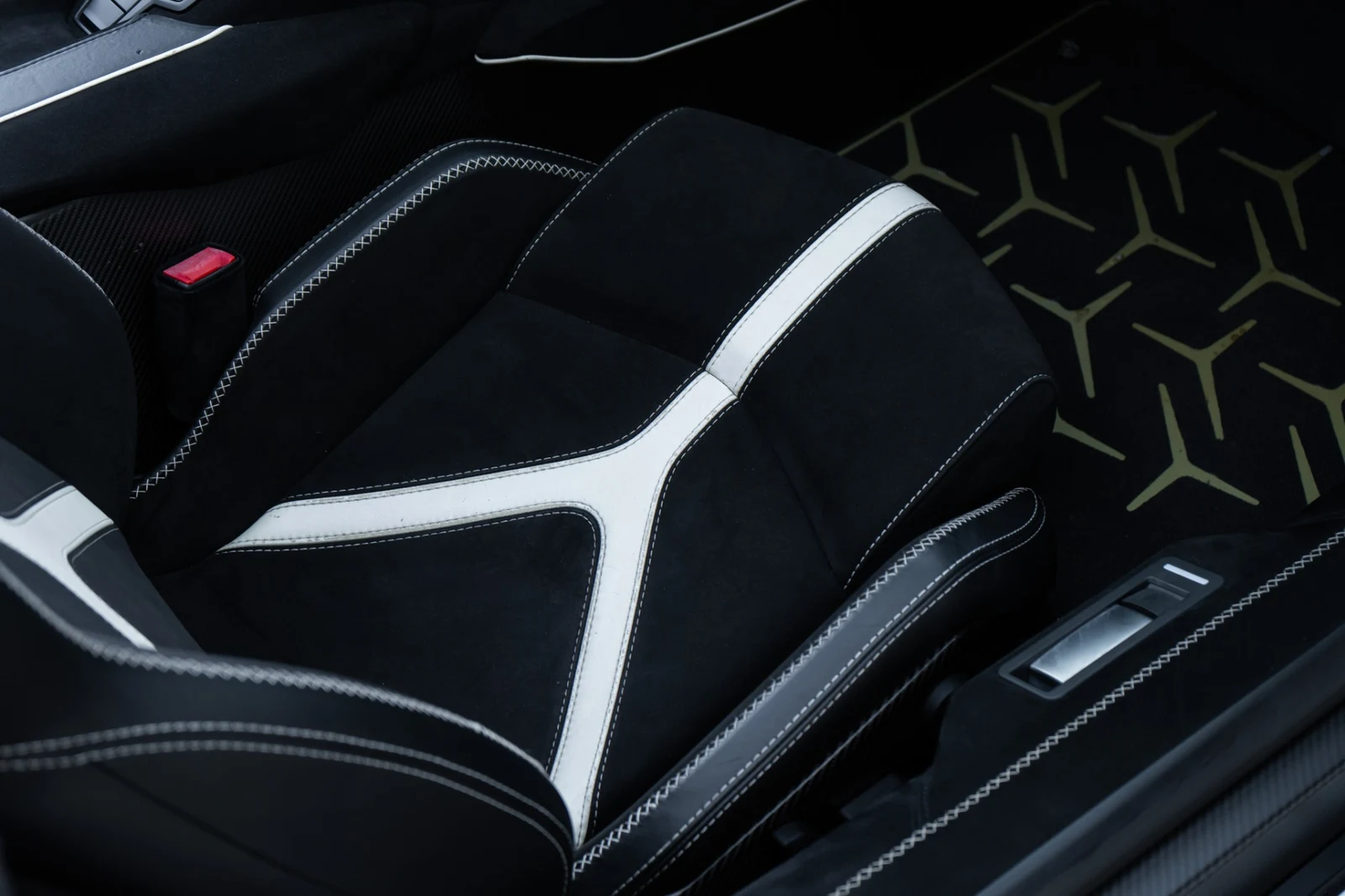 2021 Lamborghini Aventador SVJ Roadster, 16/30