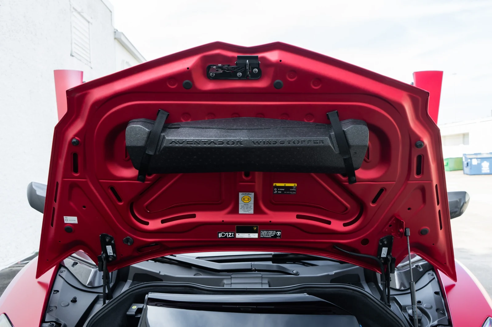 2021 Lamborghini Aventador SVJ Roadster, 28/30