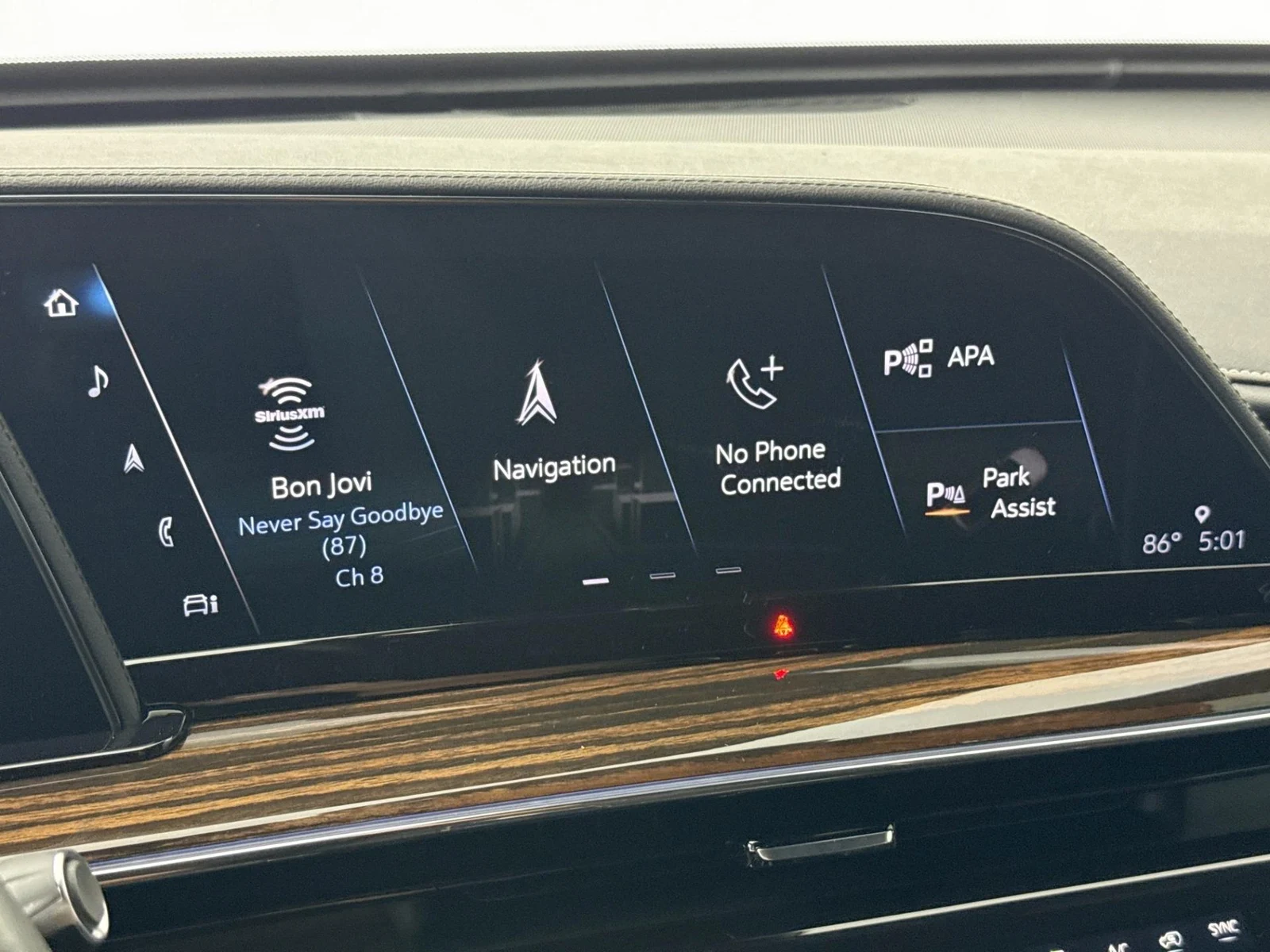 2023 Cadillac Escalade ESV Premium Luxury, 6/30