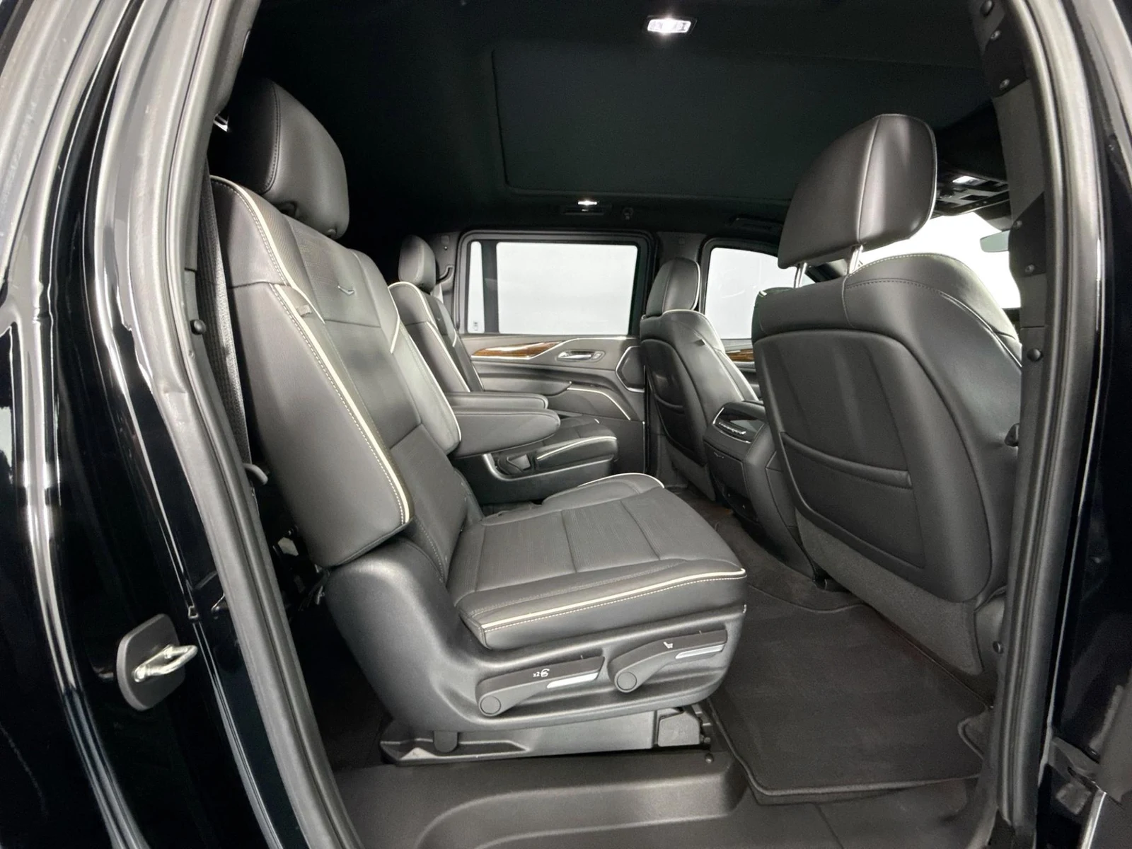 2023 Cadillac Escalade ESV Premium Luxury, 12/30