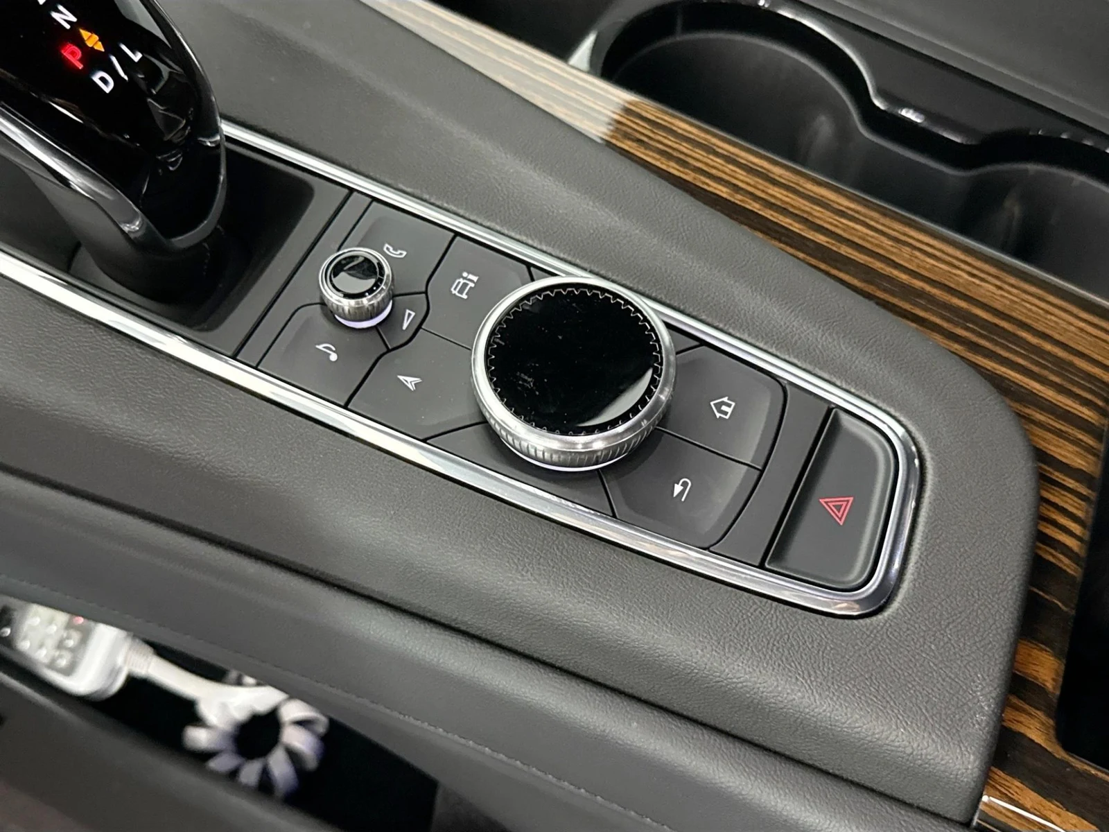2023 Cadillac Escalade ESV Premium Luxury, 16/30