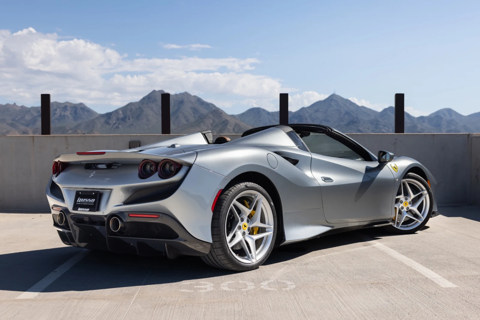 2021 Ferrari F8 Spider, 4/30