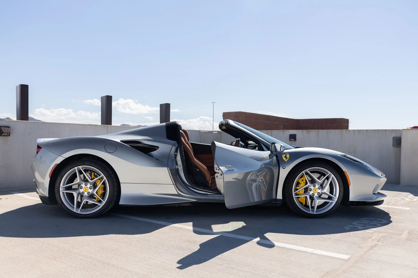 2021 Ferrari F8 Spider, 9/30