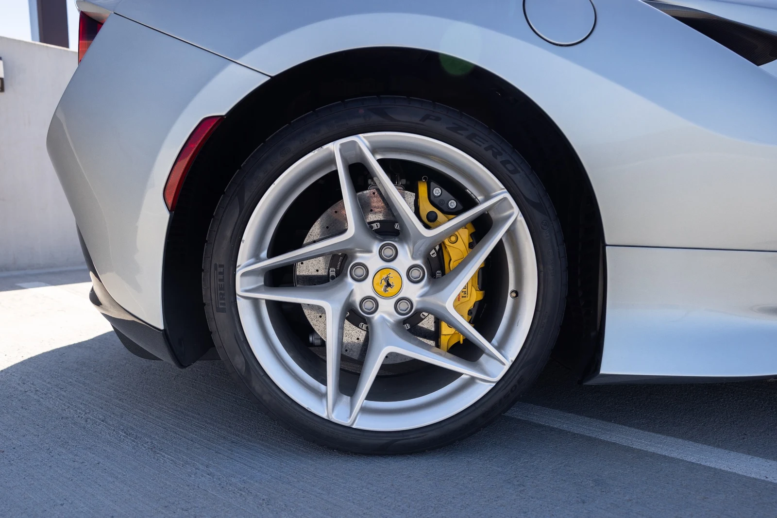 2021 Ferrari F8 Spider, 10/30