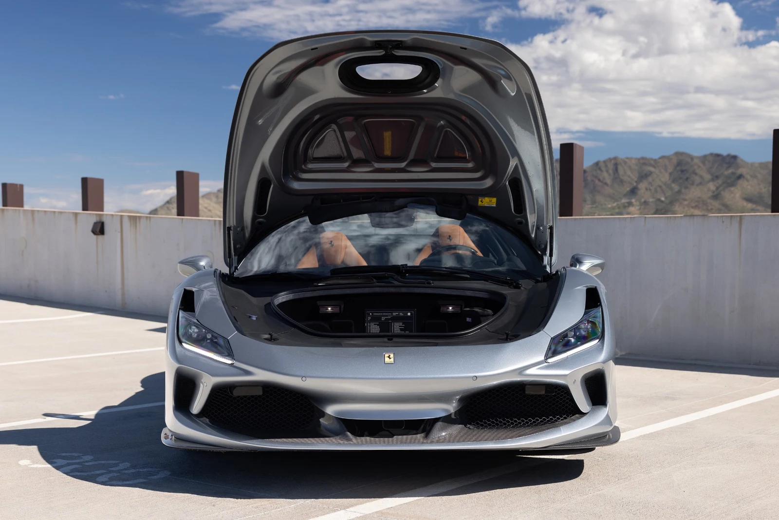 2021 Ferrari F8 Spider, 12/30