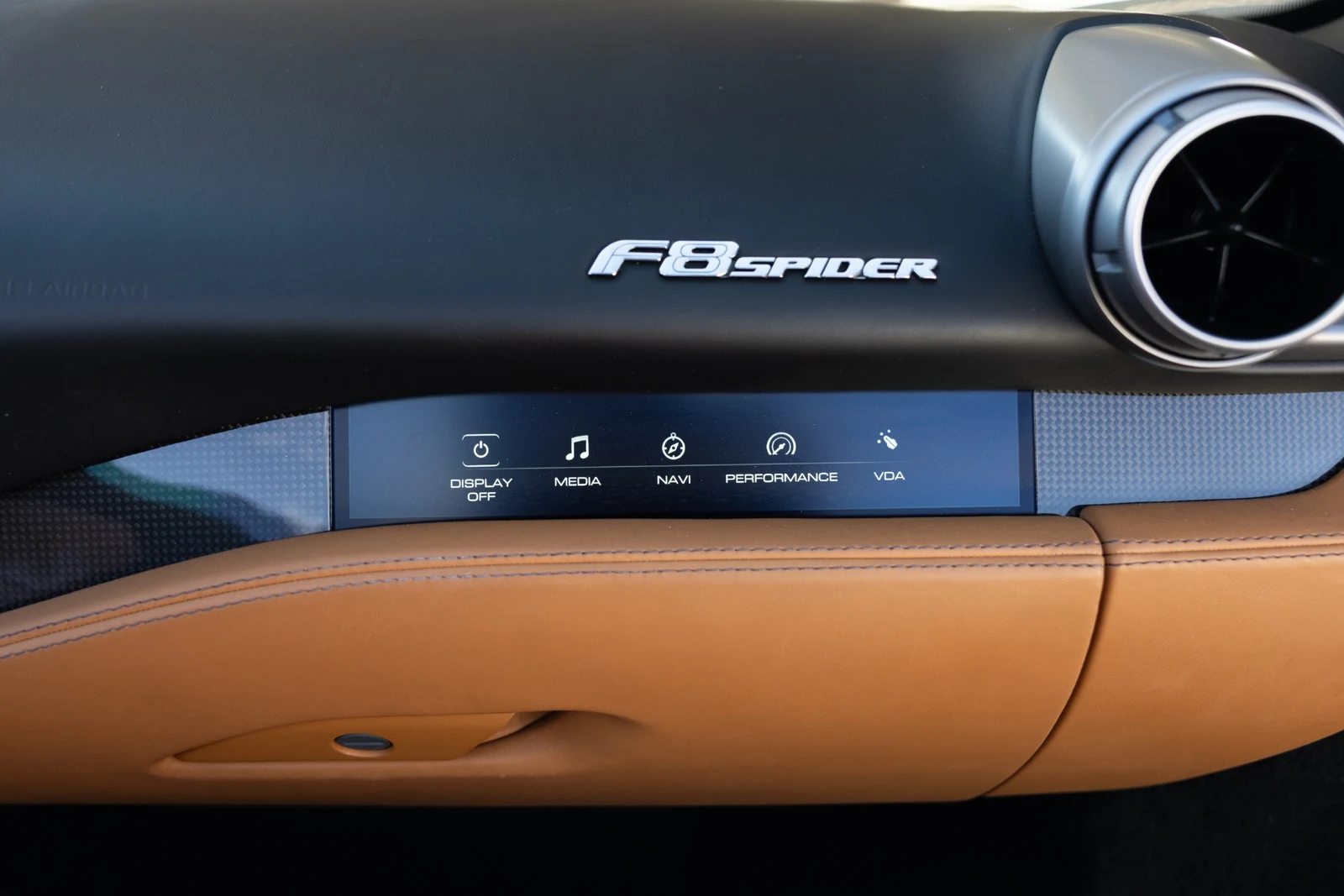 2021 Ferrari F8 Spider, 27/30