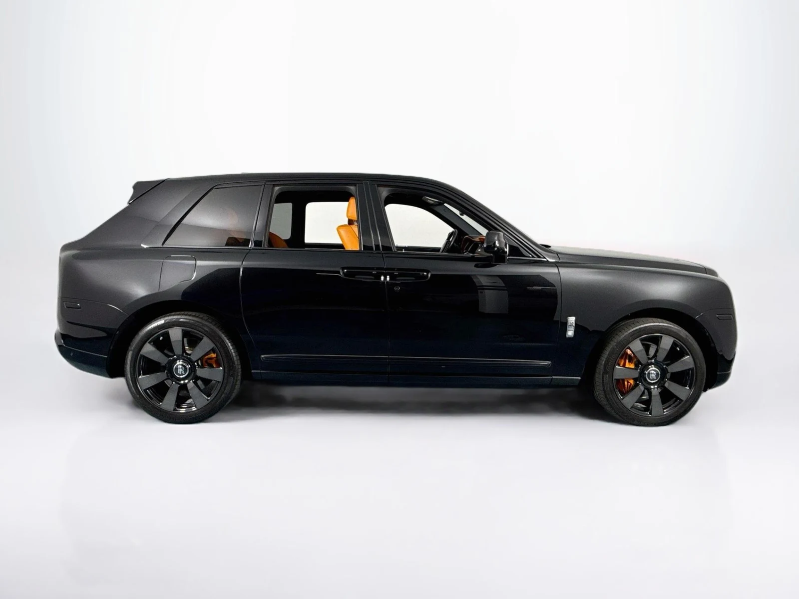 2020 Rolls-Royce Cullinan, 2/30