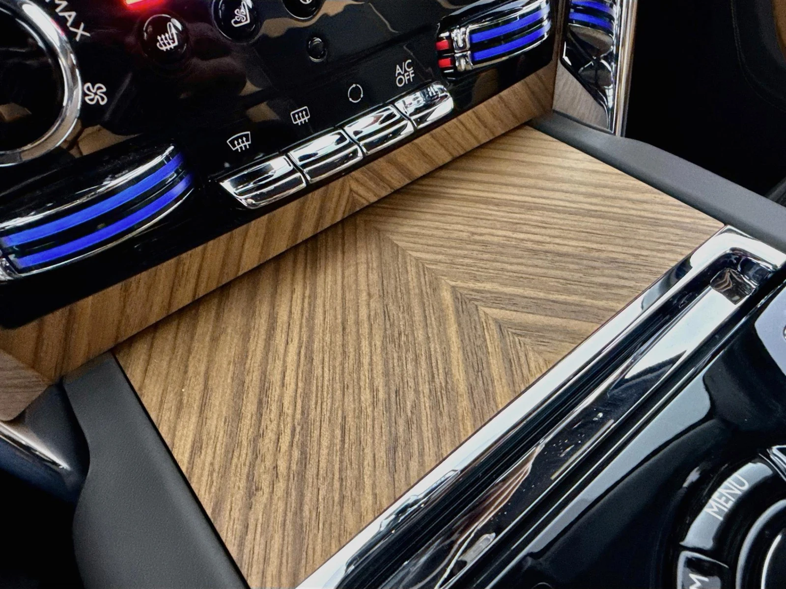2023 Rolls-Royce Cullinan, 15/30