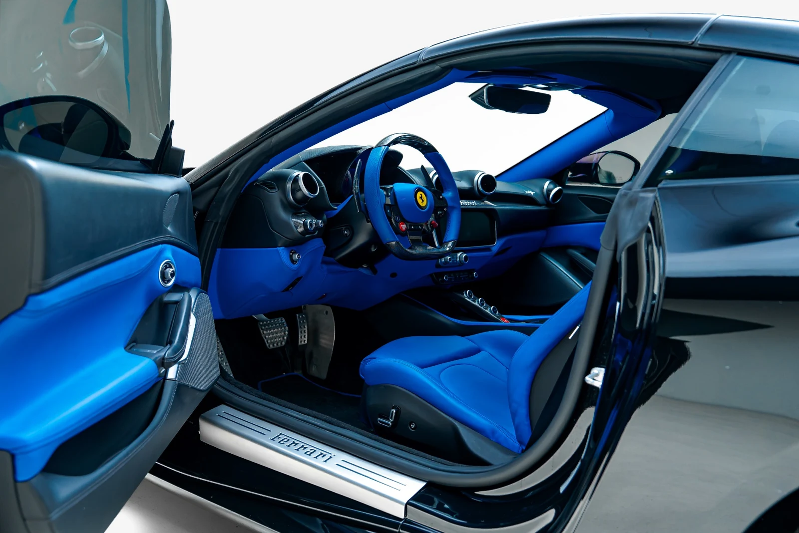 2019 Ferrari Portofino, 2/30