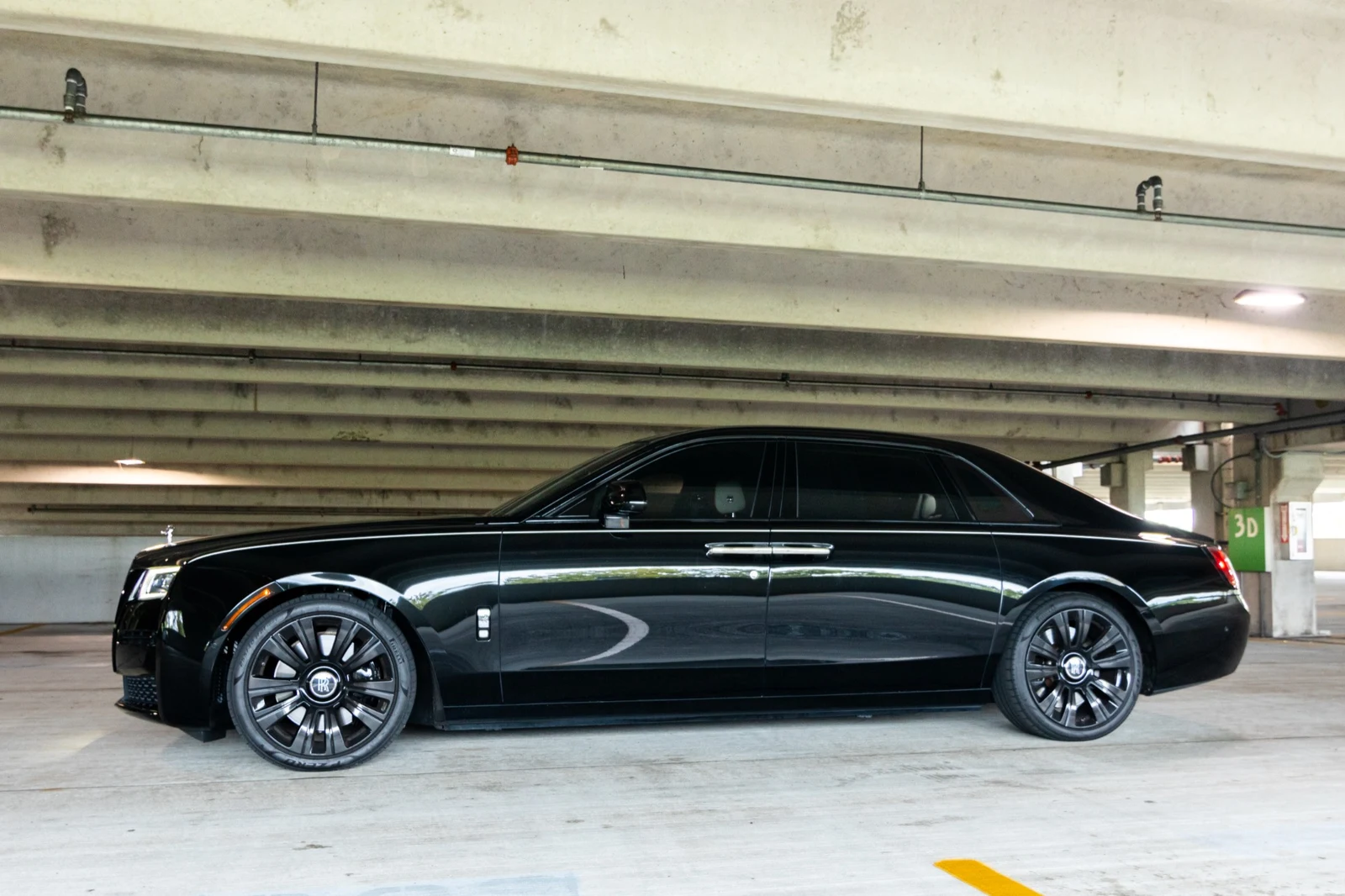 2021 Rolls-Royce Ghost II EWB, 2/30